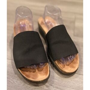 The Walking Company Black Sandals Slides Size 9
